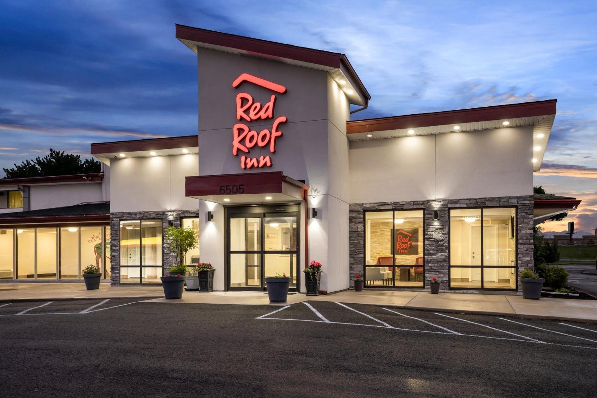 Red Roof Inn Niagara Falls Bagian luar foto